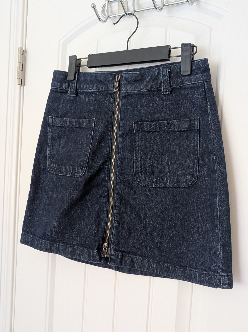 Dark Wash Denim Front-Zip Mini Skirt - 4 - Picture 2 of 8